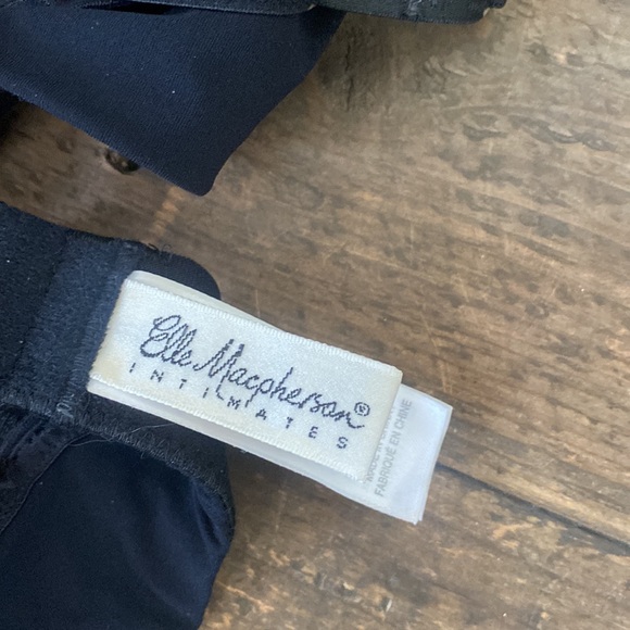 Like new! Black push up bra - Picture 4 of 5